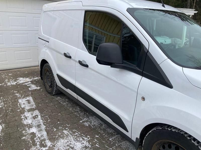 Begagnad Ford Transit Connect 95 HK (69 kW) 2016 Minibuss