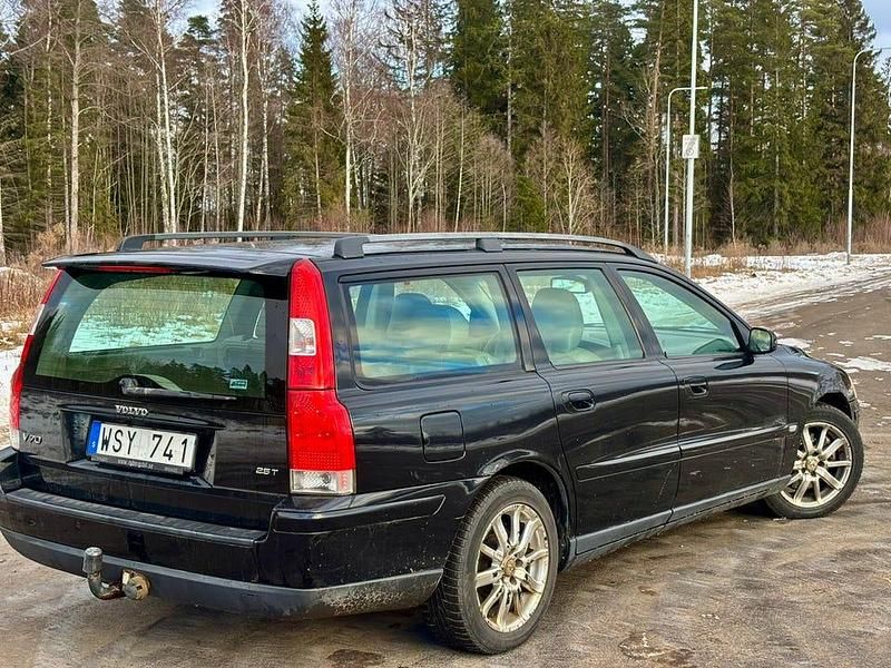 Begagnad 2005 Volvo V70 210 HK Kombi 59147 Motala F retag 16 500 Begagnad 2005 Volvo V70 210 HK Kombi 59147 Motala F retag 16 500
