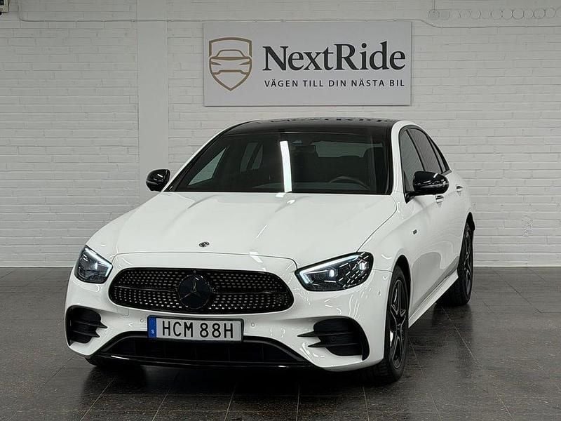 Vit Begagnad 2021 Mercedes E300 AMG line Sedan | 439 000 kr (Dyr) - Bild 1/4