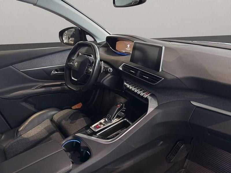Begagnad Peugeot 3008 165 HK (121 kW) 2018 Svart SUV