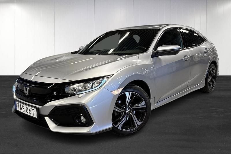 Begagnad Honda Civic Elegance 126 HK (92 kW) 2019 Silver Halvkombi