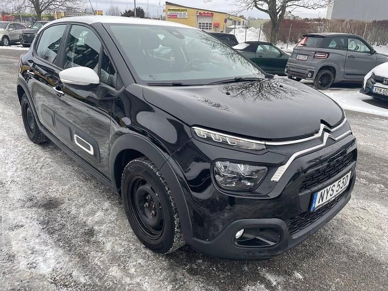 Begagnad Citroën C3 PureTech 110 HK (80 kW) 2022 Svart Halvkombi