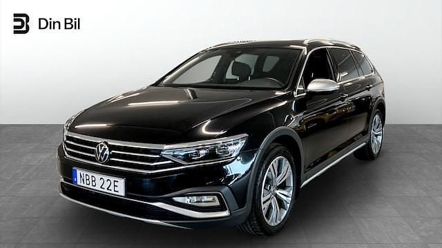 Svart Begagnad 2023 VW Passat Alltrack Kombi | 389 900 kr (Lite dyr) - Bild 1/4