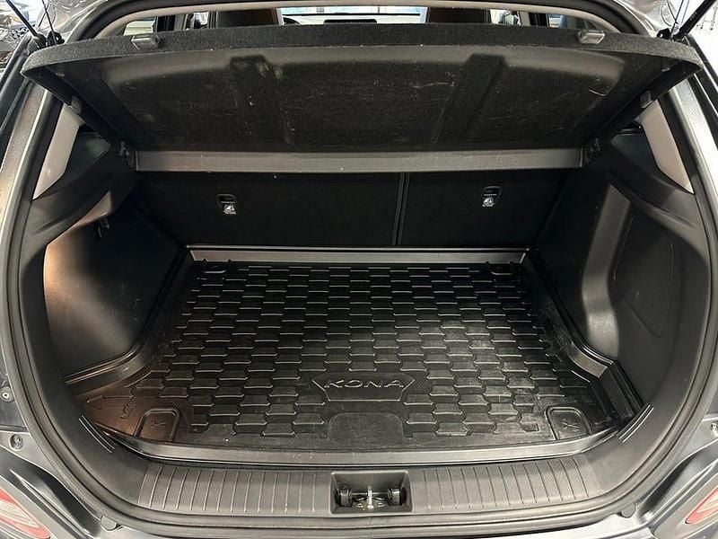 Begagnad Hyundai Kona Premium 150 kW (204 HK) 2020 Grå SUV