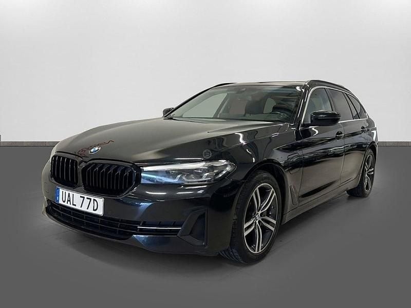 Begagnad BMW 530e 184 HK (135 kW) 2021 Svart Kombi