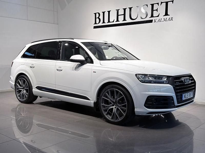 Vit Begagnad 2016 Audi Q7 S-Line SUV | 369 900 kr (Dyr) - Bild 1/4