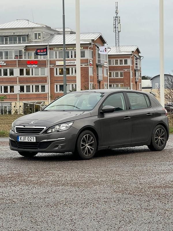 Begagnad Peugeot 308 125 HK (91 kW) 2014