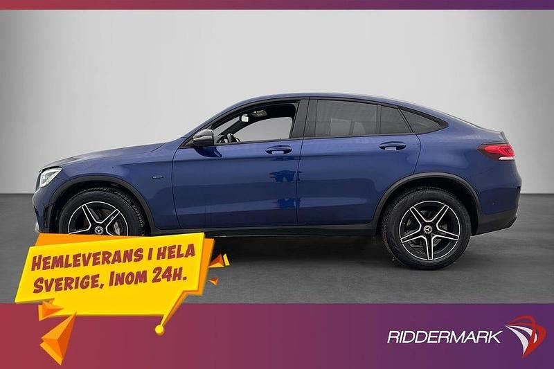 Blå Begagnad 2021 Mercedes GLC300 AMG Sedan | 418 800 kr (Marknadspris) - Bild 1/3