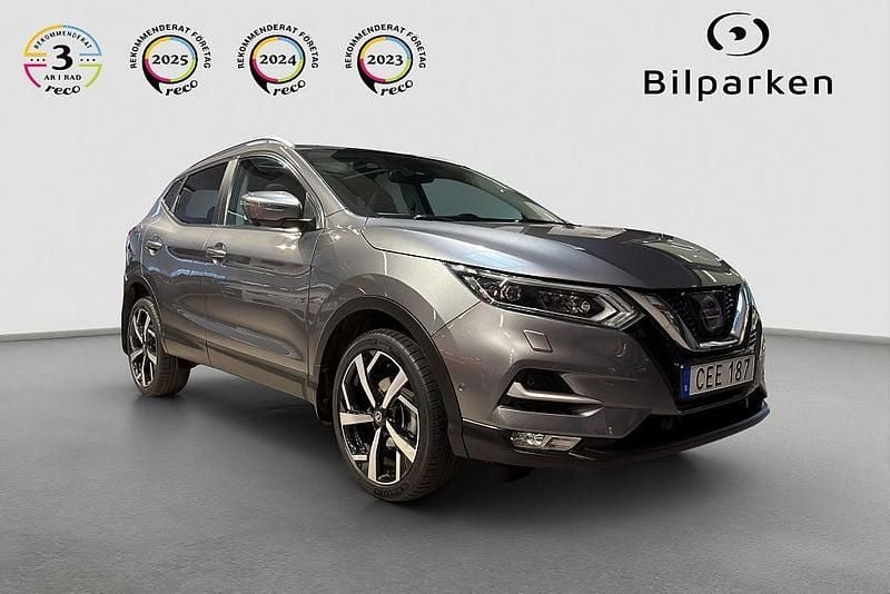 Grå Begagnad 2017 Nissan Qashqai 360º SUV | 179 990 kr (Marknadspris) - Bild 1/4