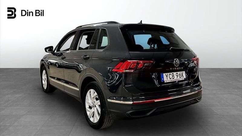 Begagnad VW Tiguan 150 HK (110 kW) 2022 Grå SUV