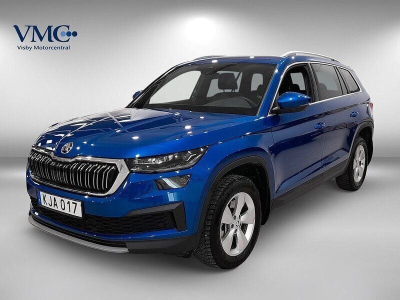 Blå Begagnad 2024 Skoda Kodiaq SUV | 429 000 kr (Bra pris) - Bild 1/3