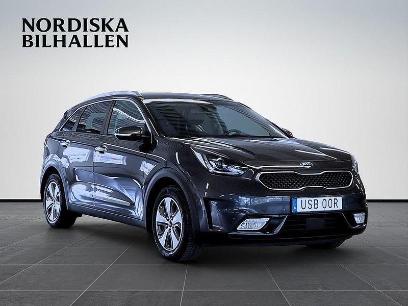 Grå Begagnad 2019 Kia Niro Advance SUV | 169 795 kr (Marknadspris) - Bild 1/4