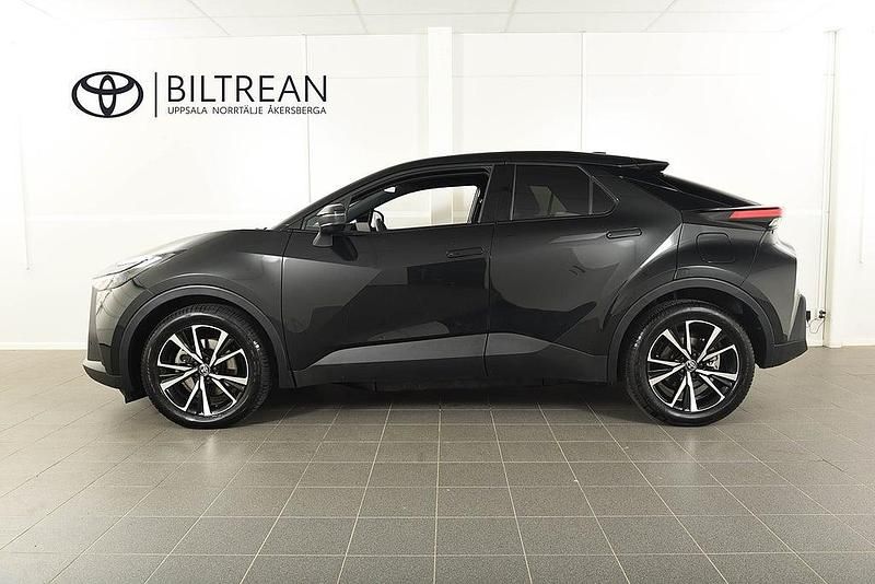 Begagnad Toyota C-HR Style 223 HK (164 kW) 2024 Svart SUV