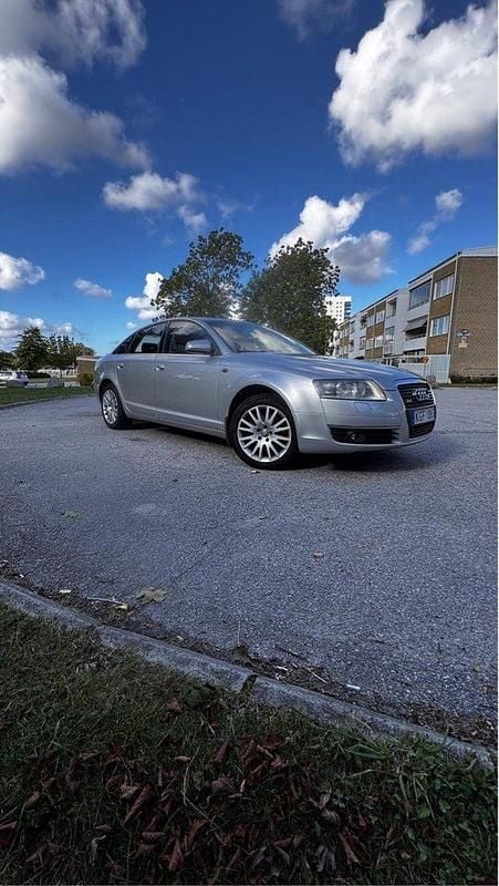 Silver Begagnad 2007 Audi A6 Comfort Sedan | 60 000 kr (Marknadspris) - Bild 1/4