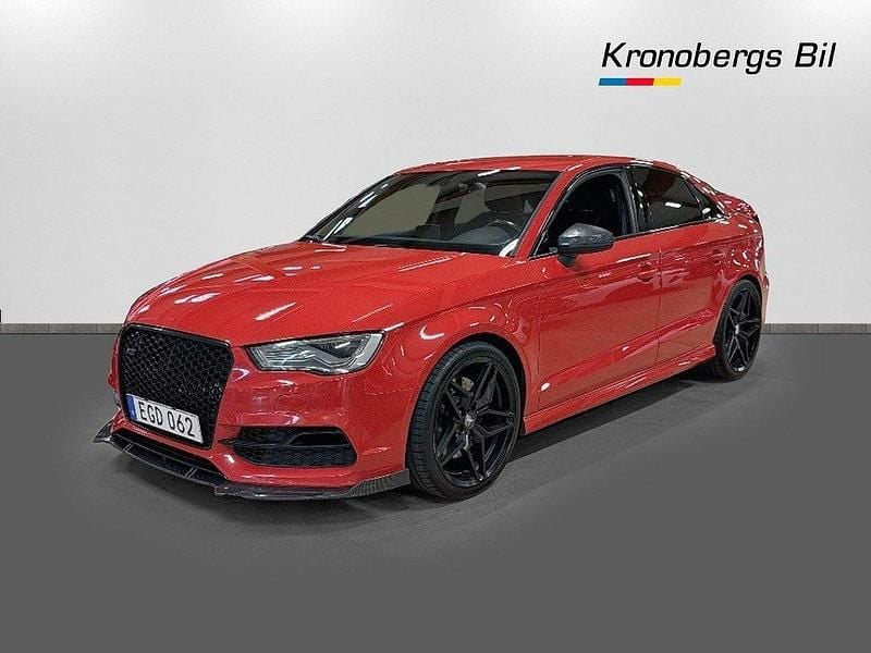 Röd Begagnad 2014 Audi S3 Exclusive Sedan | 224 200 kr (Superpris) - Bild 1/4
