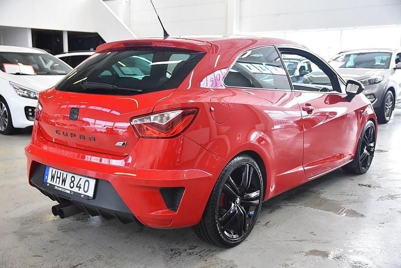 Begagnad Seat Ibiza CUPRA 192 HK (141 kW) 2016 Röd Halvkombi