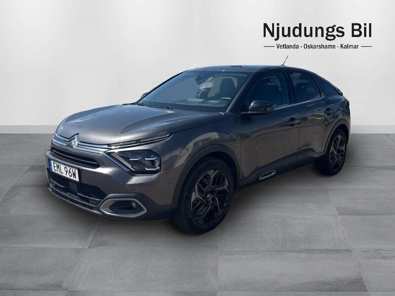 Grå Begagnad 2021 Citroën C4 PureTech Halvkombi | 219 900 kr (Marknadspris) - Bild 1/4
