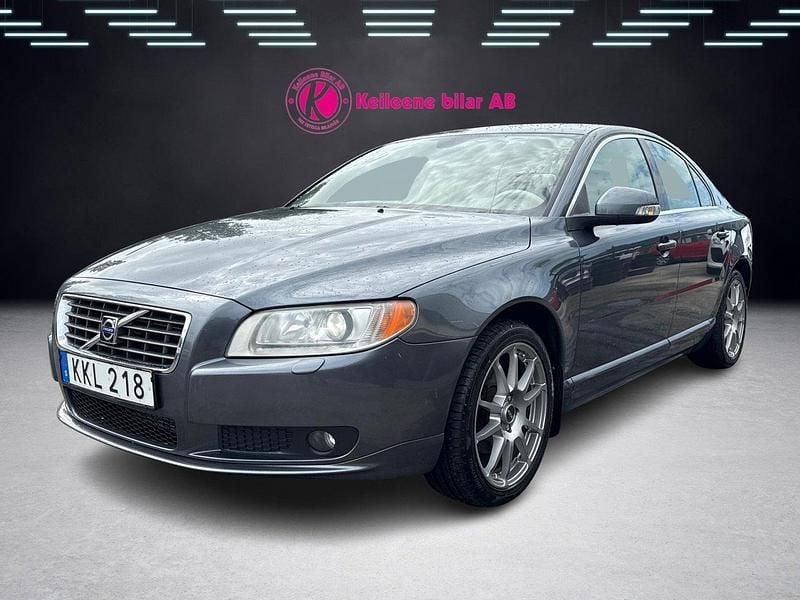 Grå Begagnad 2006 Volvo S80 Summum Sedan | 64 900 kr (Marknadspris) - Bild 1/4