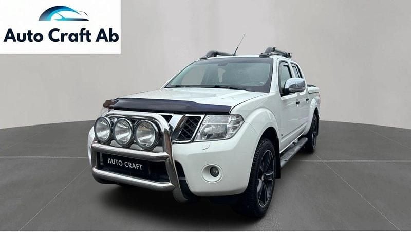 Vit Begagnad 2012 Nissan Navara Pickup | 124 900 kr (Marknadspris) - Bild 1/3