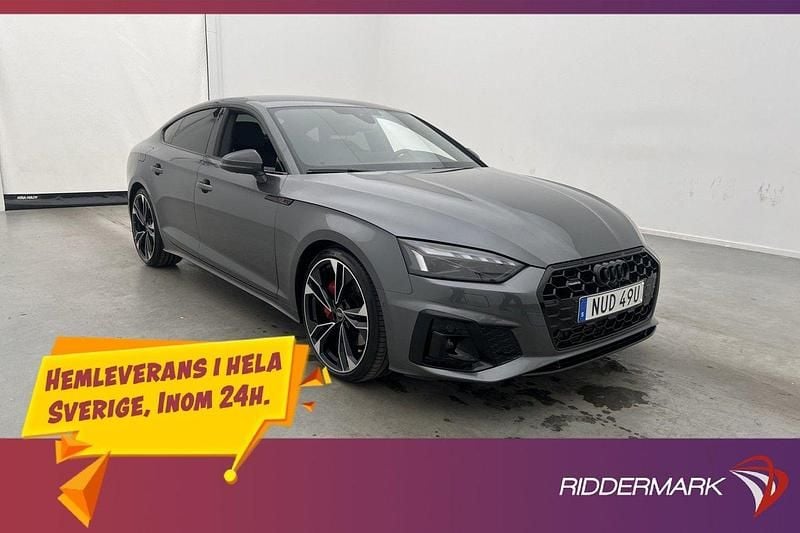 Grå Begagnad 2024 Audi A5 Sportback S-Line Halvkombi | 509 000 kr (Marknadspris) - Bild 1/3