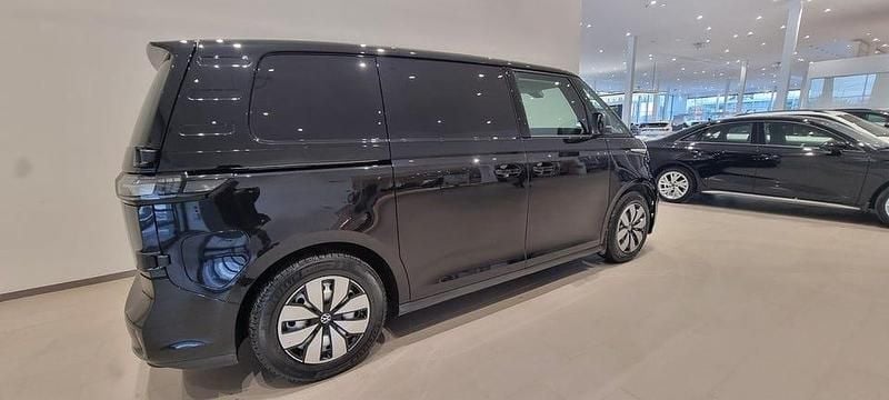 Begagnad VW ID. Buzz 150 kW (204 HK) 2024 Svart Minibuss