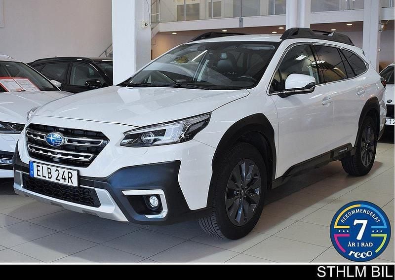 Vit Begagnad 2023 Subaru Outback SUV | 369 000 kr (Bra pris) - Bild 1/4