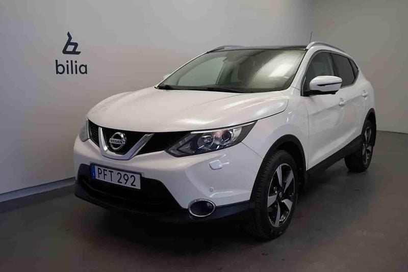 Vit Begagnad 2017 Nissan Qashqai SUV | 169 500 kr (Marknadspris) - Bild 1/1