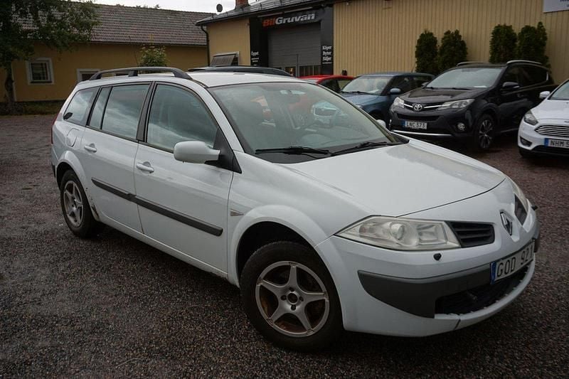 Vit Begagnad 2007 Renault Mégane GrandTour Kombi | 14 900 kr (Marknadspris) - Bild 1/4