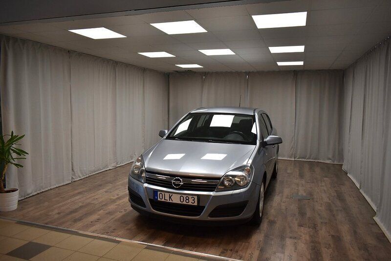 Grå Begagnad 2006 Opel Astra Halvkombi | 54 900 kr (Dyr) - Bild 1/3