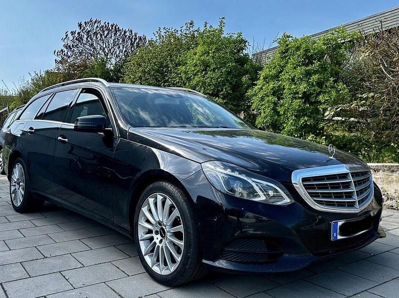 Begagnad 2014 Mercedes E220 Kombi | 129 990 kr (Marknadspris) - Bild 1/4