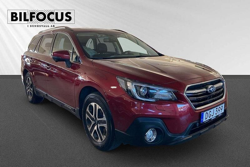 Ljusröd (röd) Begagnad 2017 Subaru Outback SUV | 249 000 kr (Lite dyr) - Bild 1/4