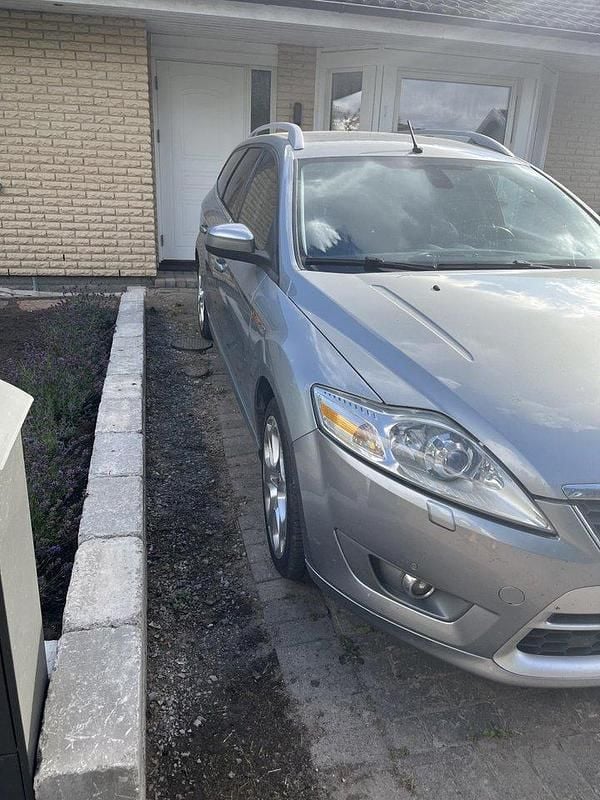 Grå Begagnad 2010 Ford Mondeo Kombi | 29 500 kr (Marknadspris) - Bild 1/3