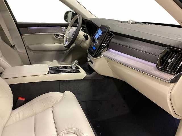 Begagnad Volvo XC90 455 HK (334 kW) 2026 Silver SUV