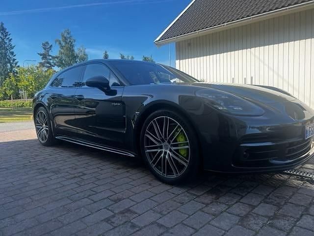 Begagnad 2020 Porsche Panamera Sport Turismo Kombi | 749 000 kr - Bild 1/4