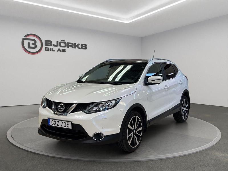 Vit Begagnad 2016 Nissan Qashqai SUV | 148 500 kr (Marknadspris) - Bild 1/4