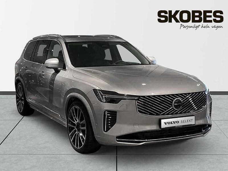 Silver Begagnad 2025 Volvo XC90 Ultra SUV | 969 900 kr - Bild 1/3