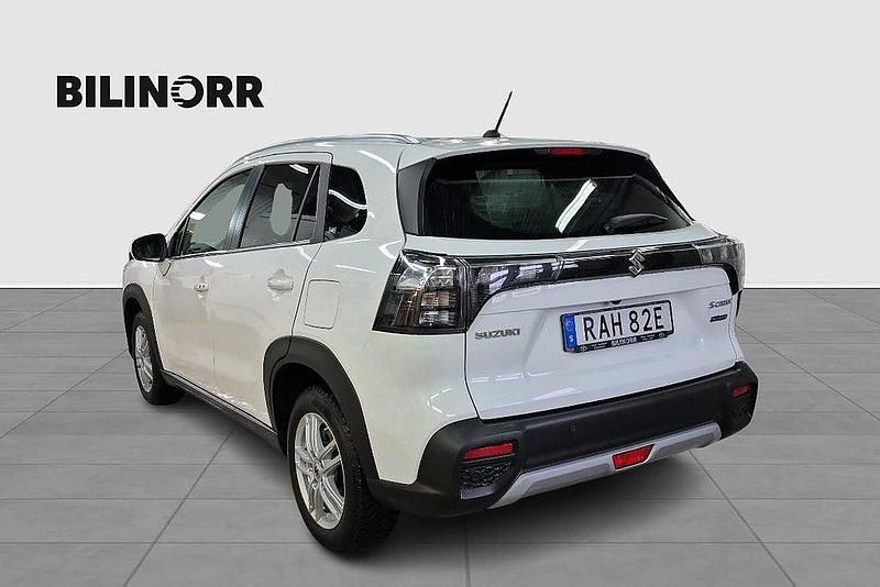 Begagnad Suzuki SX4 S-Cross 116 HK (85 kW) 2023 Vit SUV