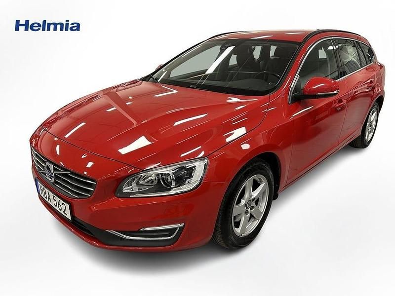 Röd Begagnad 2016 Volvo V60 Business Edition Kombi | 164 900 kr (Marknadspris) - Bild 1/4
