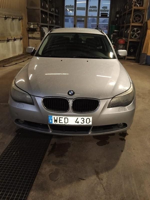 Begagnad 2006 BMW 525 Kombi | 37 000 kr - Bild 1/4