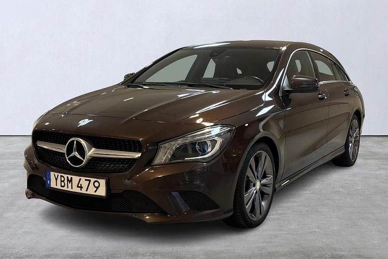 Brun Begagnad 2015 Mercedes CLA220 Shooting Brake Kombi | 159 900 kr (Marknadspris) - Bild 1/4