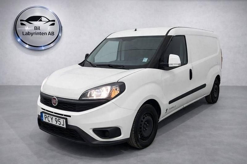 Begagnad Fiat Doblò 120 HK (88 kW) 2021 Vit Minibuss