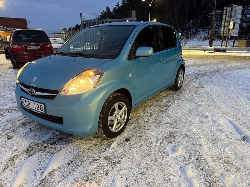 Blå Begagnad 2008 Subaru Justy Halvkombi | 28 500 kr - Bild 1/4