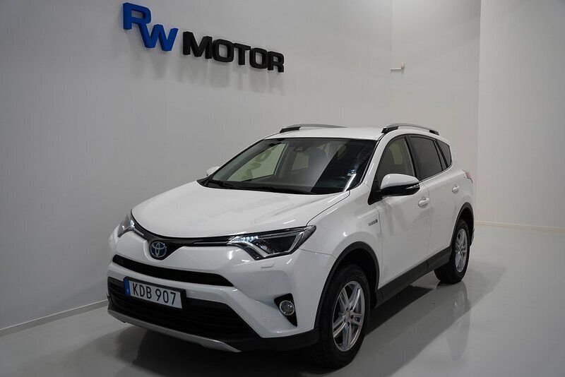 Vit Begagnad 2016 Toyota RAV4 Hybrid Active SUV | 224 800 kr (Bra pris) - Bild 1/4