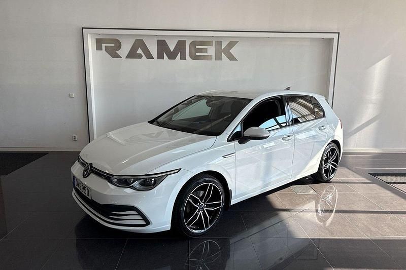 Vit Begagnad 2020 VW Golf VII Edition Halvkombi | 169 000 kr (Marknadspris) - Bild 1/4