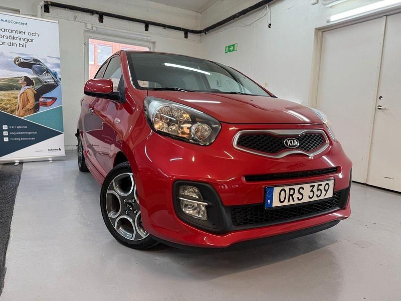 Röd Begagnad 2014 Kia Picanto Sport Halvkombi | 75 000 kr (Marknadspris) - Bild 1/4