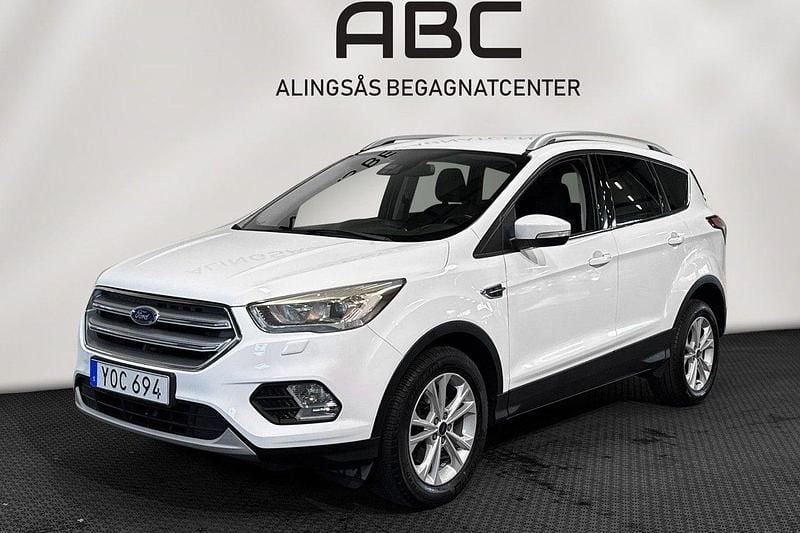 Vit Begagnad 2017 Ford Kuga Titanium SUV | 154 000 kr (Bra pris) - Bild 1/4