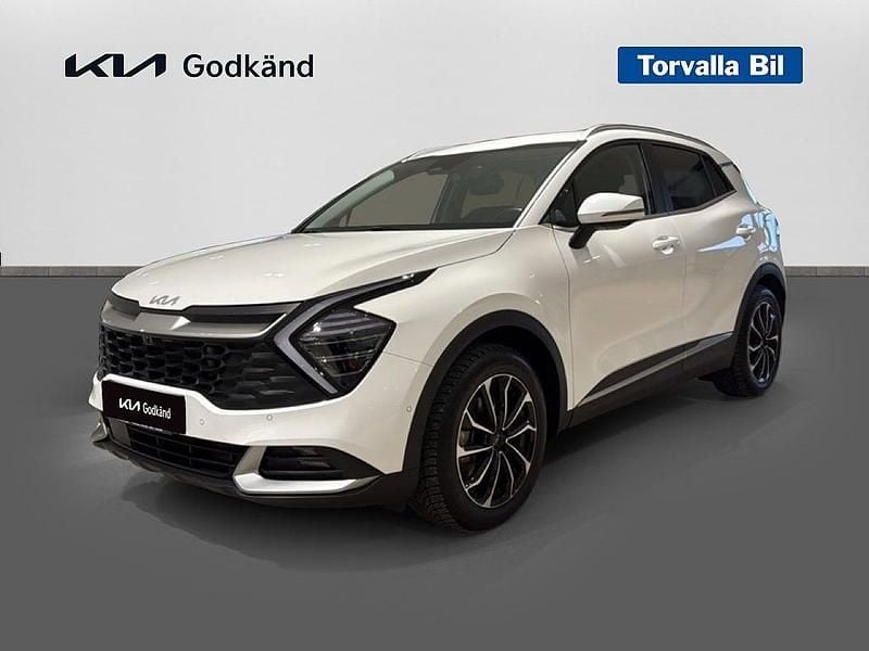 Snow white pearl Begagnad 2023 Kia Sportage Advance SUV | 379 900 kr (Marknadspris) - Bild 1/3
