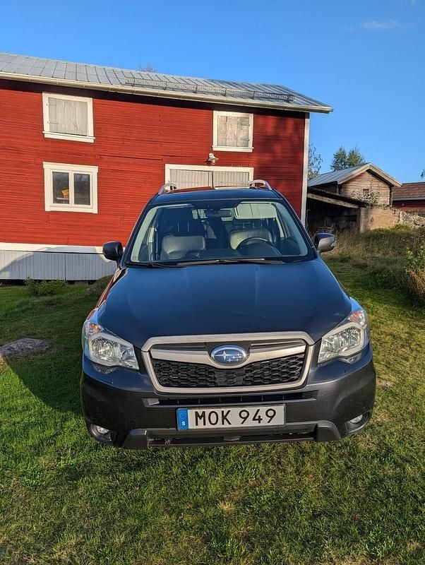 Begagnad Subaru Forester 147 HK (108 kW) 2015 Grå metallic SUV