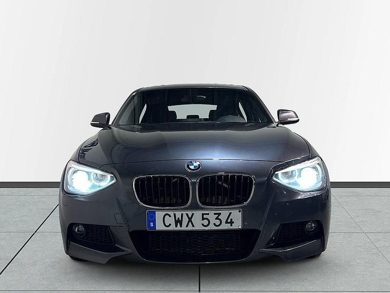 Begagnad BMW 116 M Sport 136 HK (100 kW) 2014 Grå Halvkombi