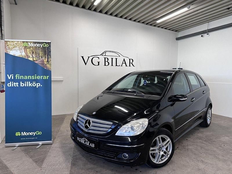 Svart Begagnad 2007 Mercedes B200 Minibuss | 37 500 kr (Marknadspris) - Bild 1/4